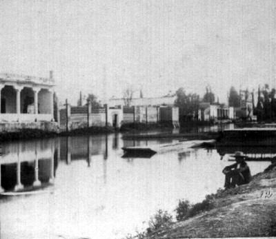 Canal de la Viga, fabrica de vidrio