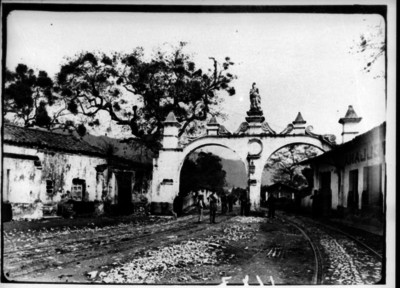 Arcos en la entrada de Orizaba