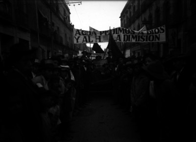 Miembros de la CROM en manifestación contra el ayuntamiento por la falta de agua