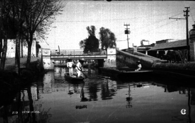 Canal de la Viga en Iztacalco
