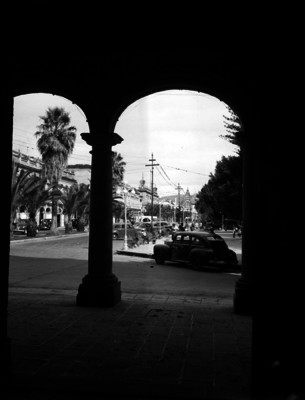 Avenida del centro que pasa por la catedral