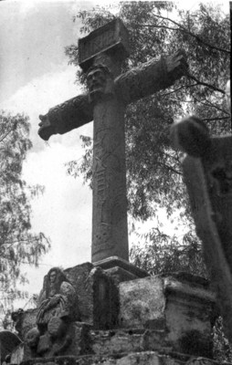 Detalle de la cruz atrial del Ex convento de Acolman