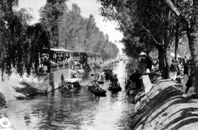 Trajineras en el Lago de Xochimilco, aspecto