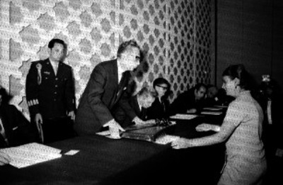 Piloto descienden de avión