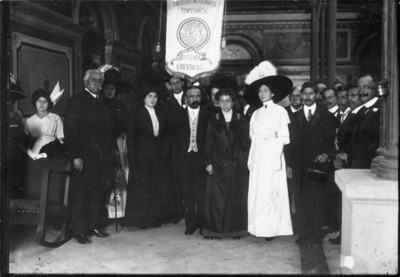 Francisco I. Madero y esposa con miembros de la Sociedad Mexicana de Temperancia