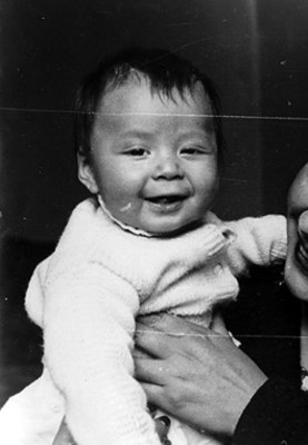 Esposa e "hijo del Lic." Genaro "Vázquez", retrato