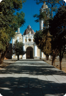 Iglesia, vista frontal