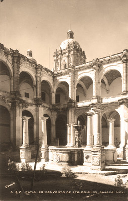 Patio del Convento de Santo Domingo