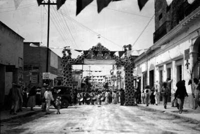 Desfile en homenaje a Zapata